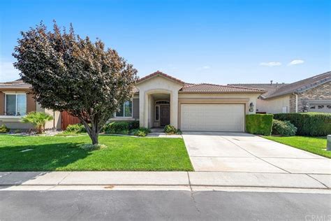 Find real estate price history, detailed photos, and discover neighborhoods & schools in 92544 on <b>Homes. . New homes in hemet ca under 300k